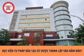 Học viện Tư pháp: Bệ phóng vững chắc cho sự nghiệp pháp lý của bạn